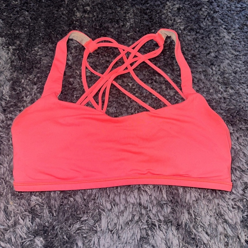 Lulu sports bra size 6